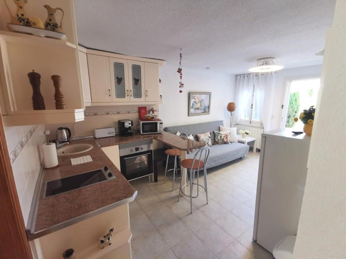 Quaint Ground Floor Apartment With Pool Lb1 Torrevieja Exterior foto