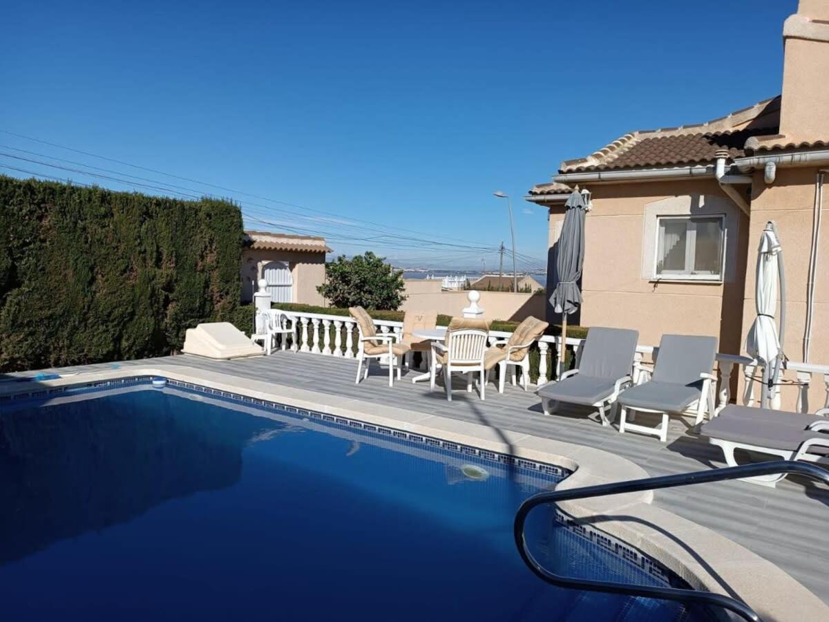 Quaint Ground Floor Apartment With Pool Lb1 Torrevieja Exterior foto