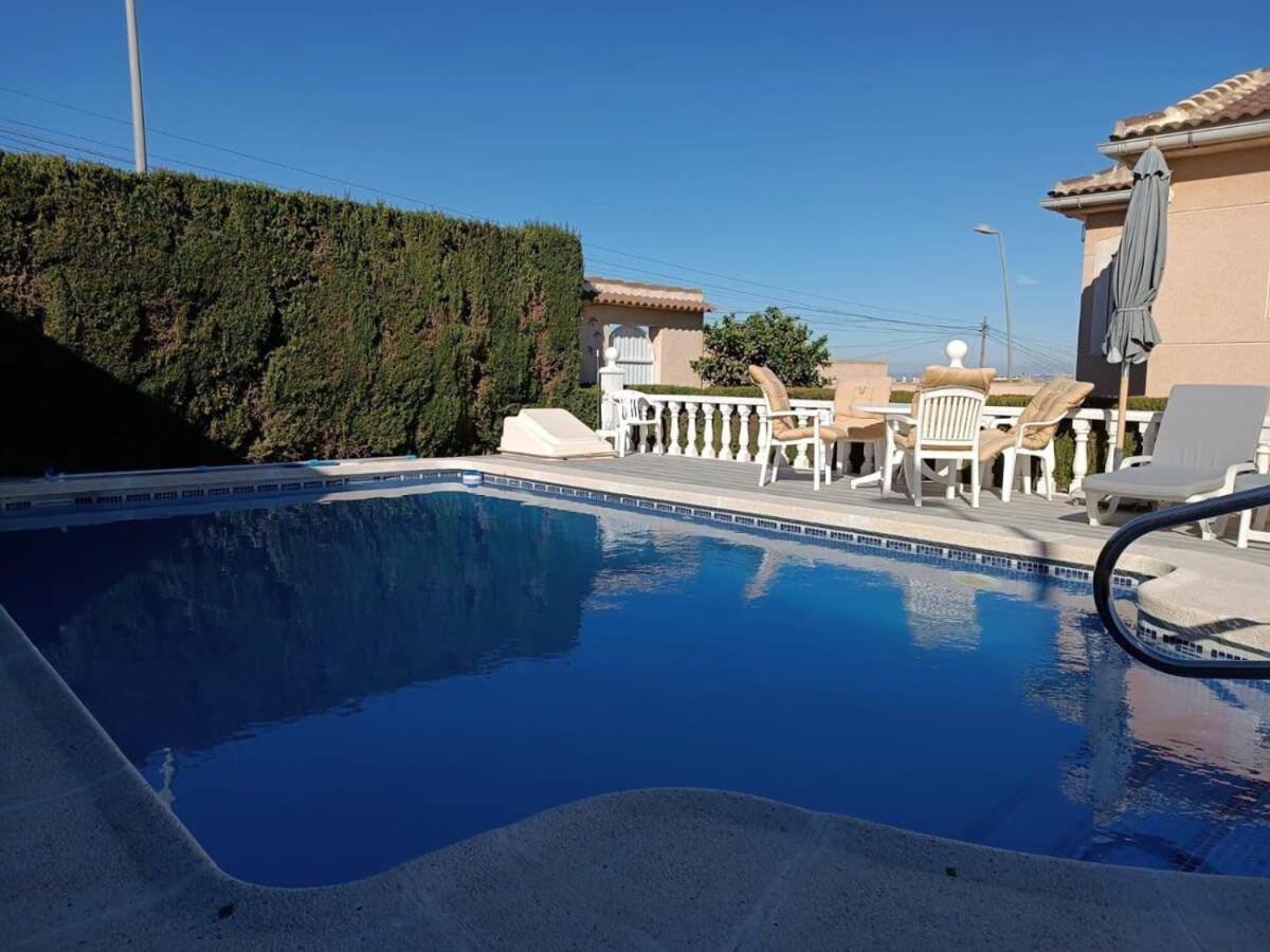 Quaint Ground Floor Apartment With Pool Lb1 Torrevieja Exterior foto